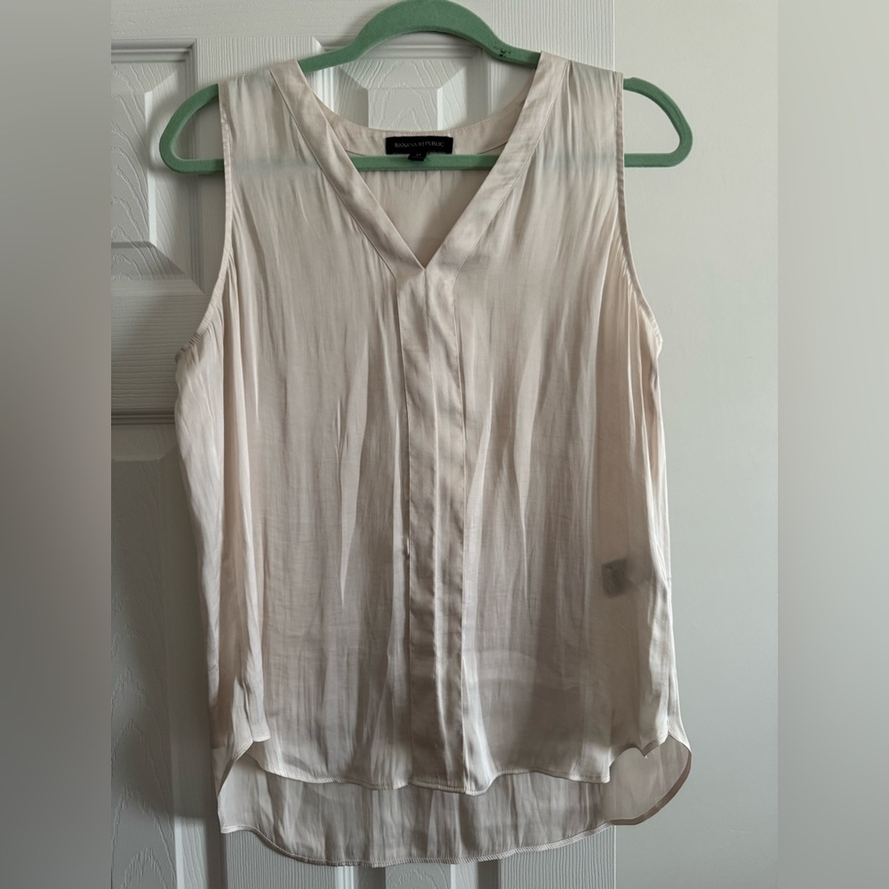 Banana Republic Ivory V-Neck Blouse